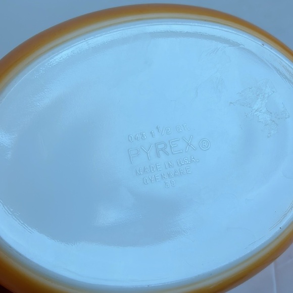 Vintage Pyrex promotional oval daisy design orange casserole w opal lid 1.5 qt - Picture 8 of 14